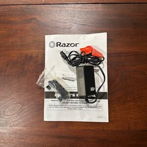 QILI POWER Model QL-09009-B2400600H Razor Charger & Spark Scooter Cartri